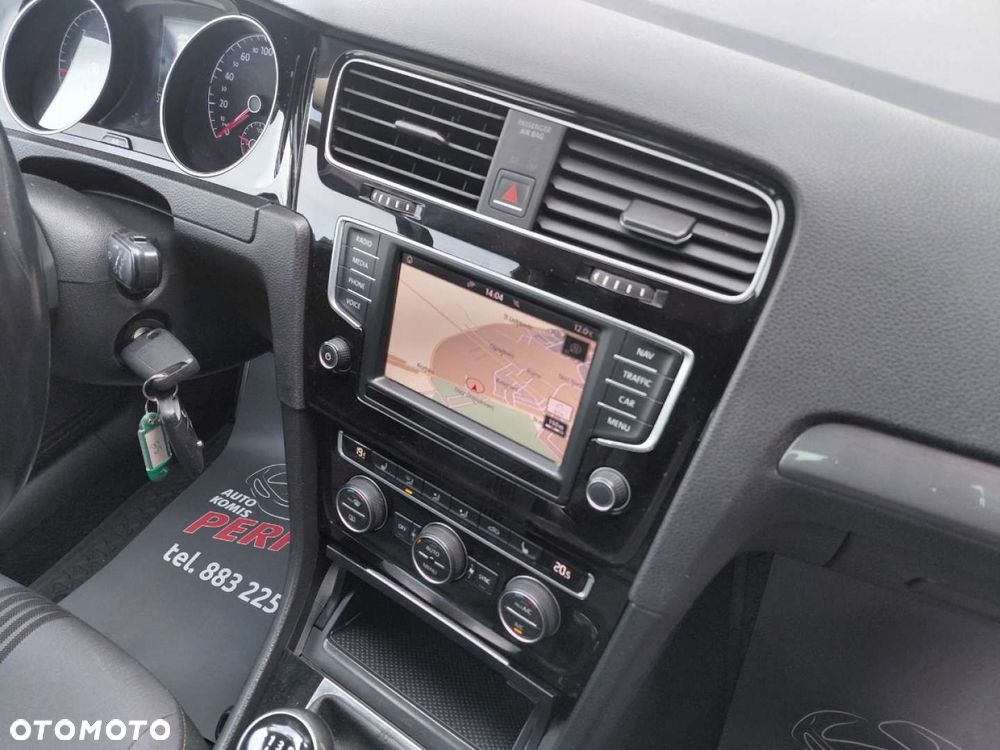 Volkswagen Golf - 15