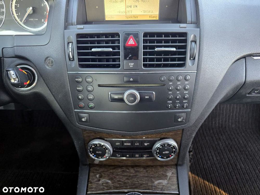 Mercedes-Benz Klasa C 180 Kompressor Avantgarde - 23