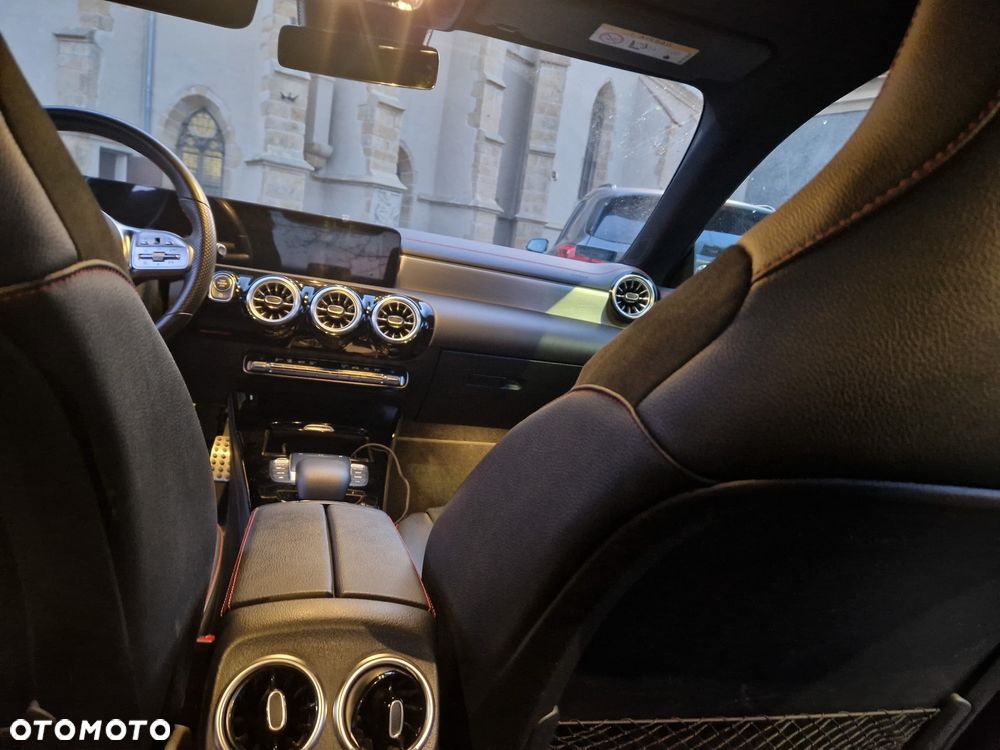 Mercedes-Benz CLA 200 AMG Line 7G-DCT - 10