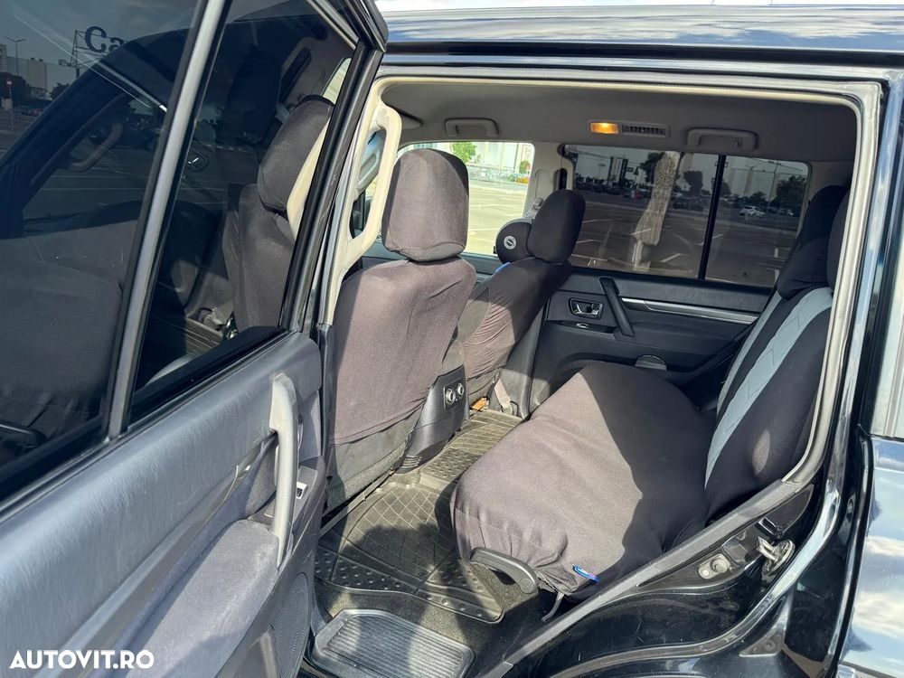 Mitsubishi Pajero LWB 3.2 DI-D Instyle A/T - 8