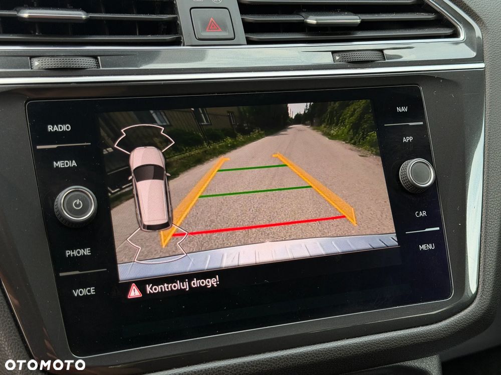 Volkswagen Tiguan Allspace 2.0 TSI 4Mot Life DSG 7os - 14