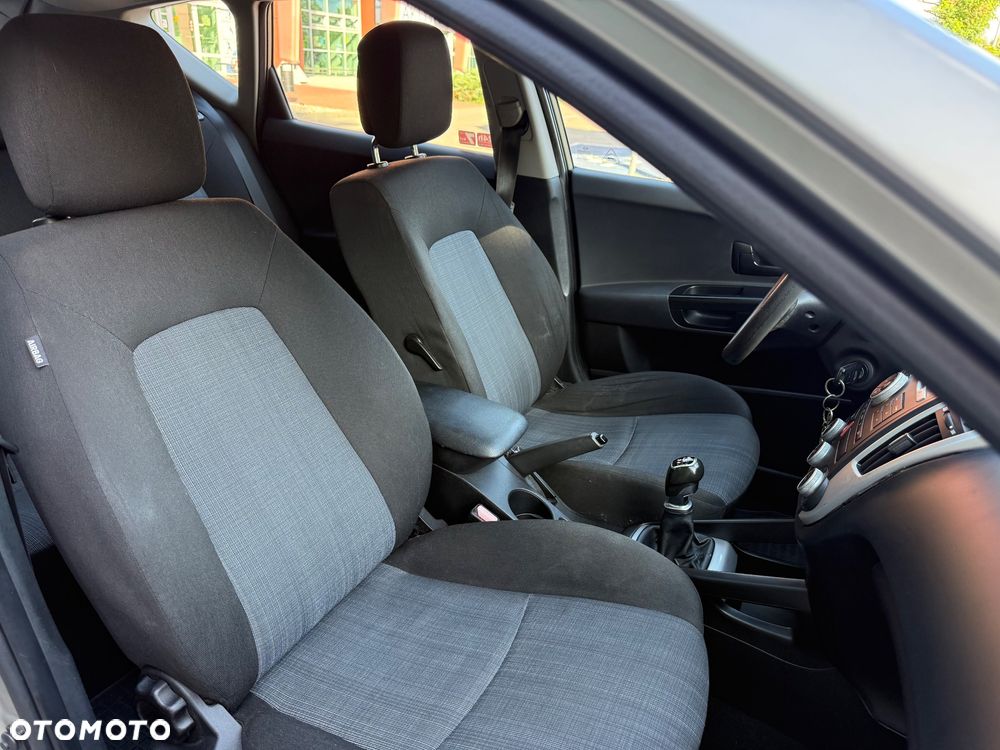 Kia Ceed 1.6 Crdi Comfort - 22