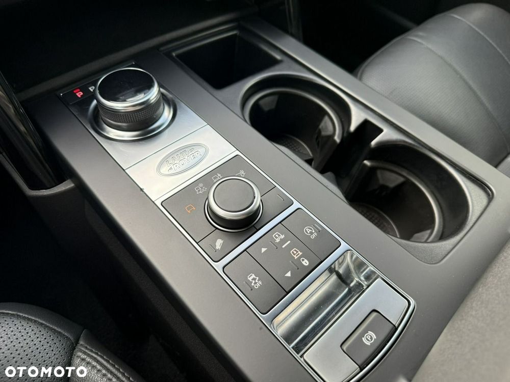 Land Rover Discovery - 32