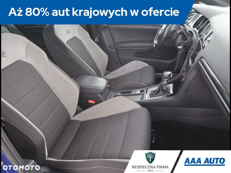 Volkswagen Golf - 10