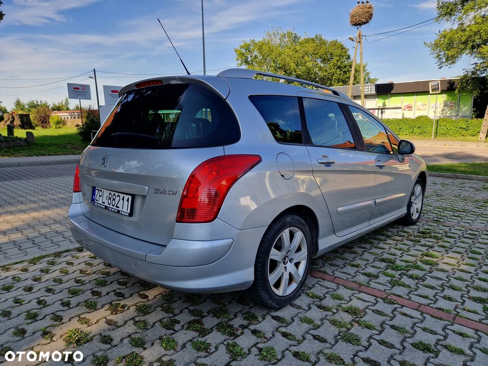 Peugeot 308 2011 photo 5