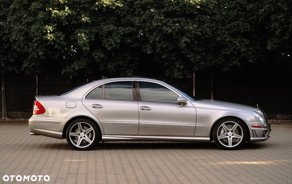 Mercedes-Benz Klasa E 63 AMG - 3
