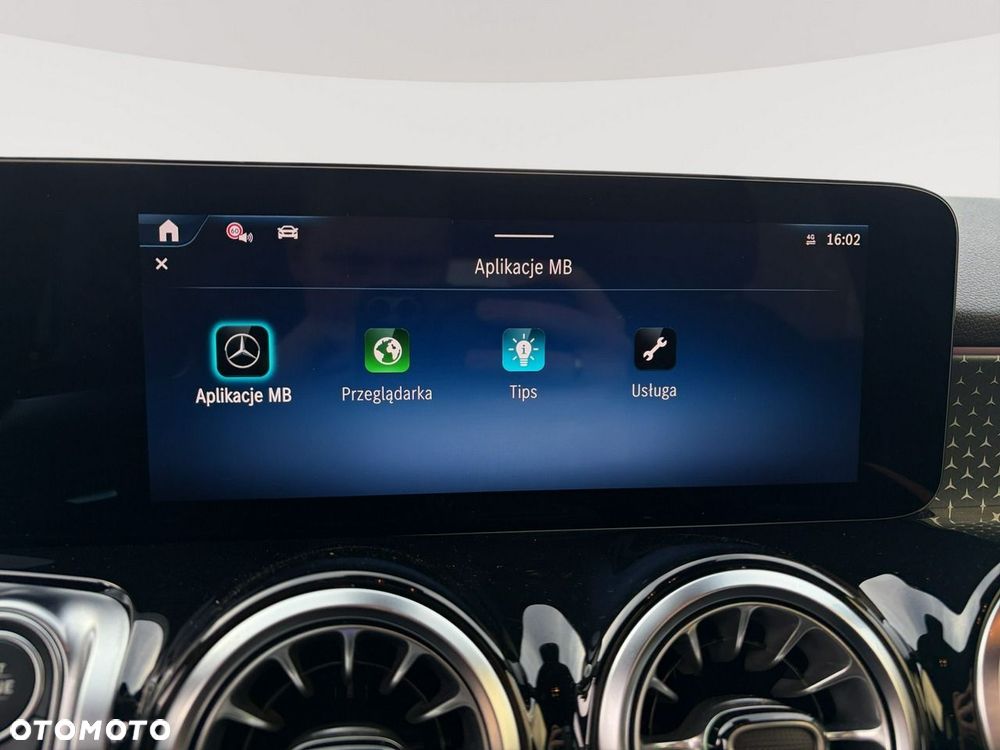 Mercedes-Benz GLB - 18
