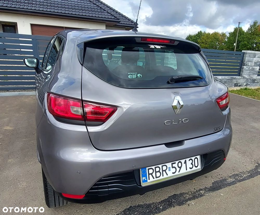 Renault Clio 1.2 16V 75 Experience - 22