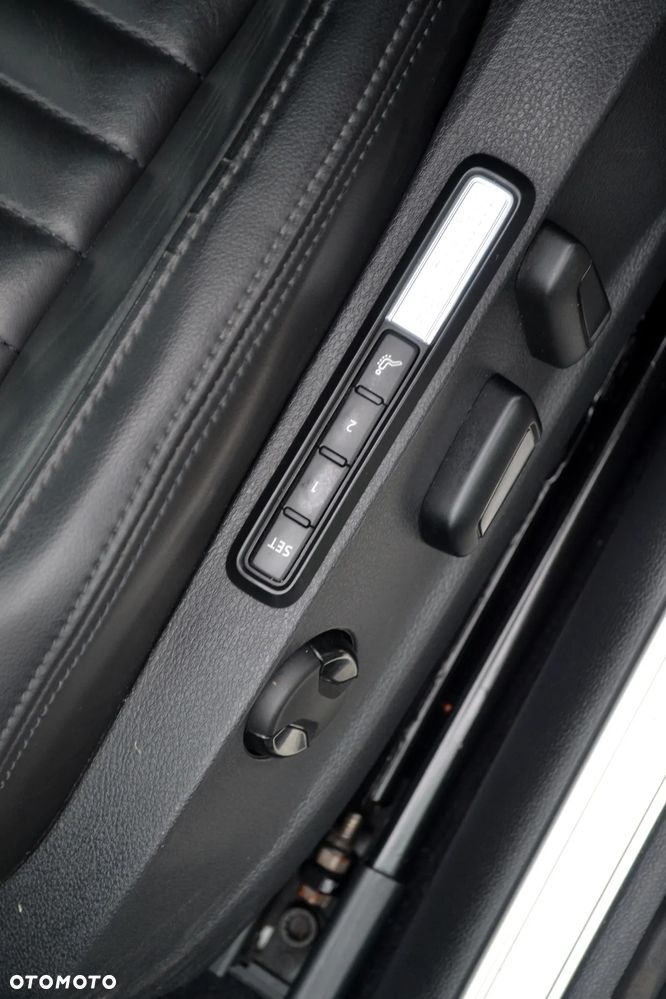 Volkswagen Passat ver-variant-plug--in--hybrid-gte - 10