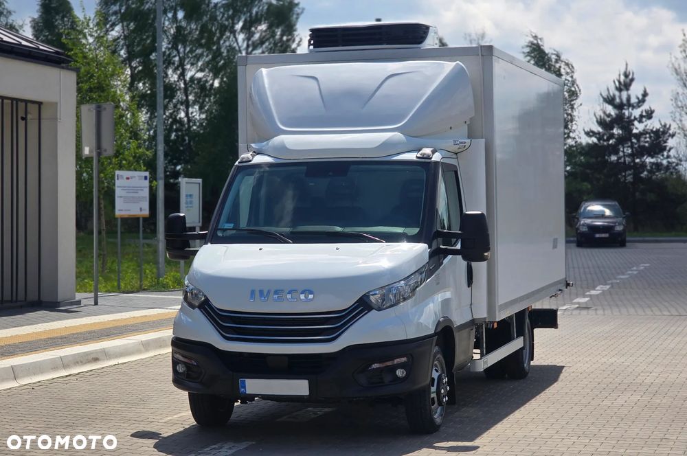 Iveco ❗️❗️DAILY 3.0 180Km 50C18 JAK NOWY ❗️❗️NOWY MODEL / ZABUDOWA 8 PALET DPR / CHŁODNIA MROŹNIA -32 +32 / ZASILANIE 230V / PIERWSZY WŁASCICIEL / NAVI / KAMERA COFANIA / TEMPOMAT / BLIŹNIAKI / GRUBA SCIANKA / AGREGAT CARRIER XARIOS 350 / WERSJA WZMOCNIONA / SERWIS ASO / SALON POLSKA / LIFT❗❗ JAK Z SALONU - NOWY -❗❗ - 26