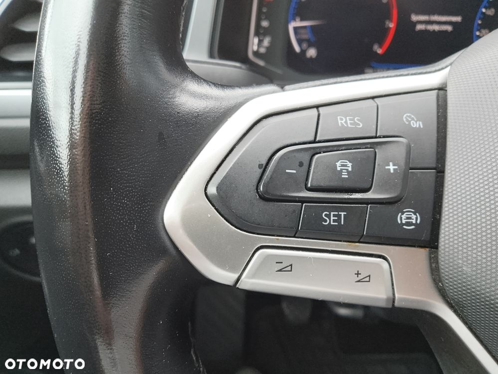 Volkswagen T-Roc 1.5 TSI Life - 21