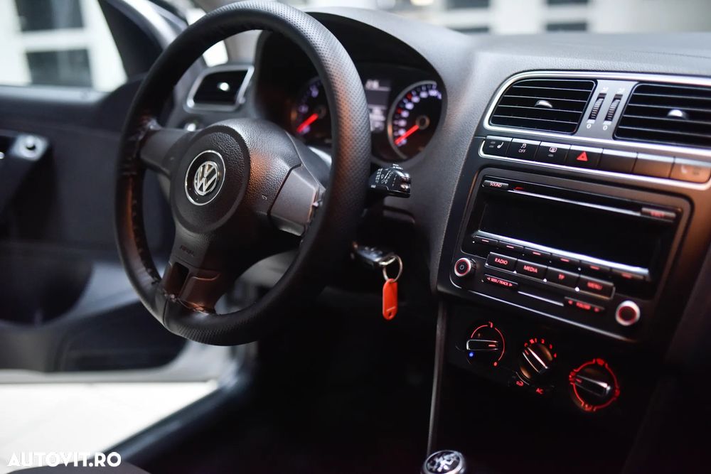 Volkswagen Polo 1.2 TDI Blue Motion - 11