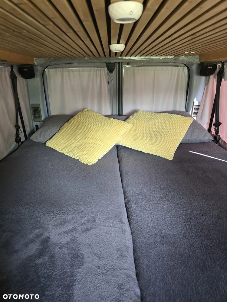 Renault Trafic - 10