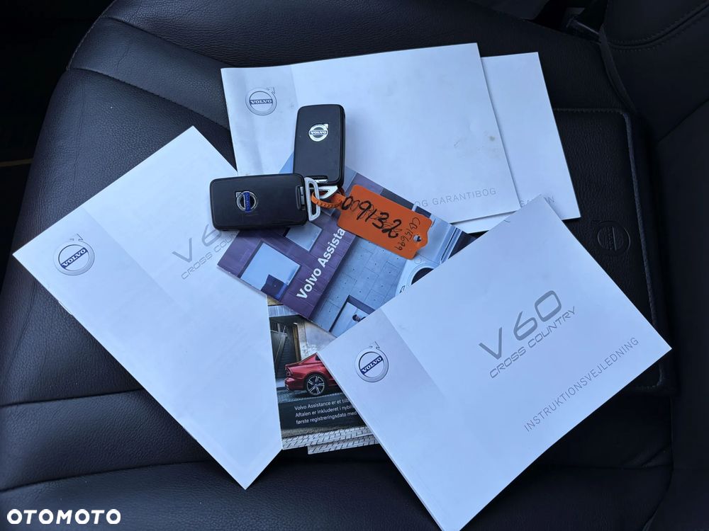 Volvo V60 Cross Country - 34