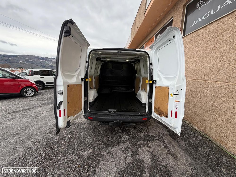 Ford Transit Custom 2.0 TDCI L2H1 baixo ambiente - 10