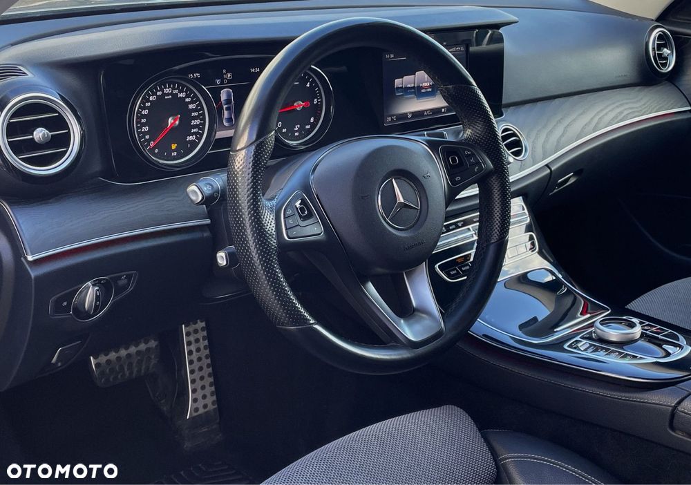 Mercedes-Benz Klasa E 220 d Business Edition 9G-TRONIC - 15