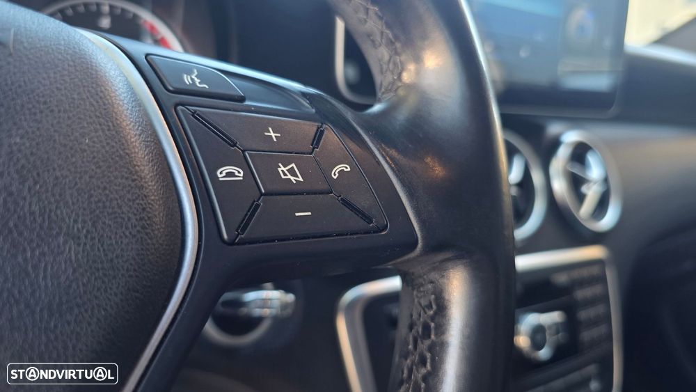 Mercedes-Benz A 180 d Urban - 23