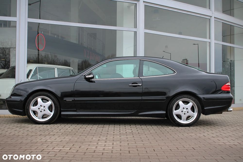 Mercedes-Benz CLK - 11