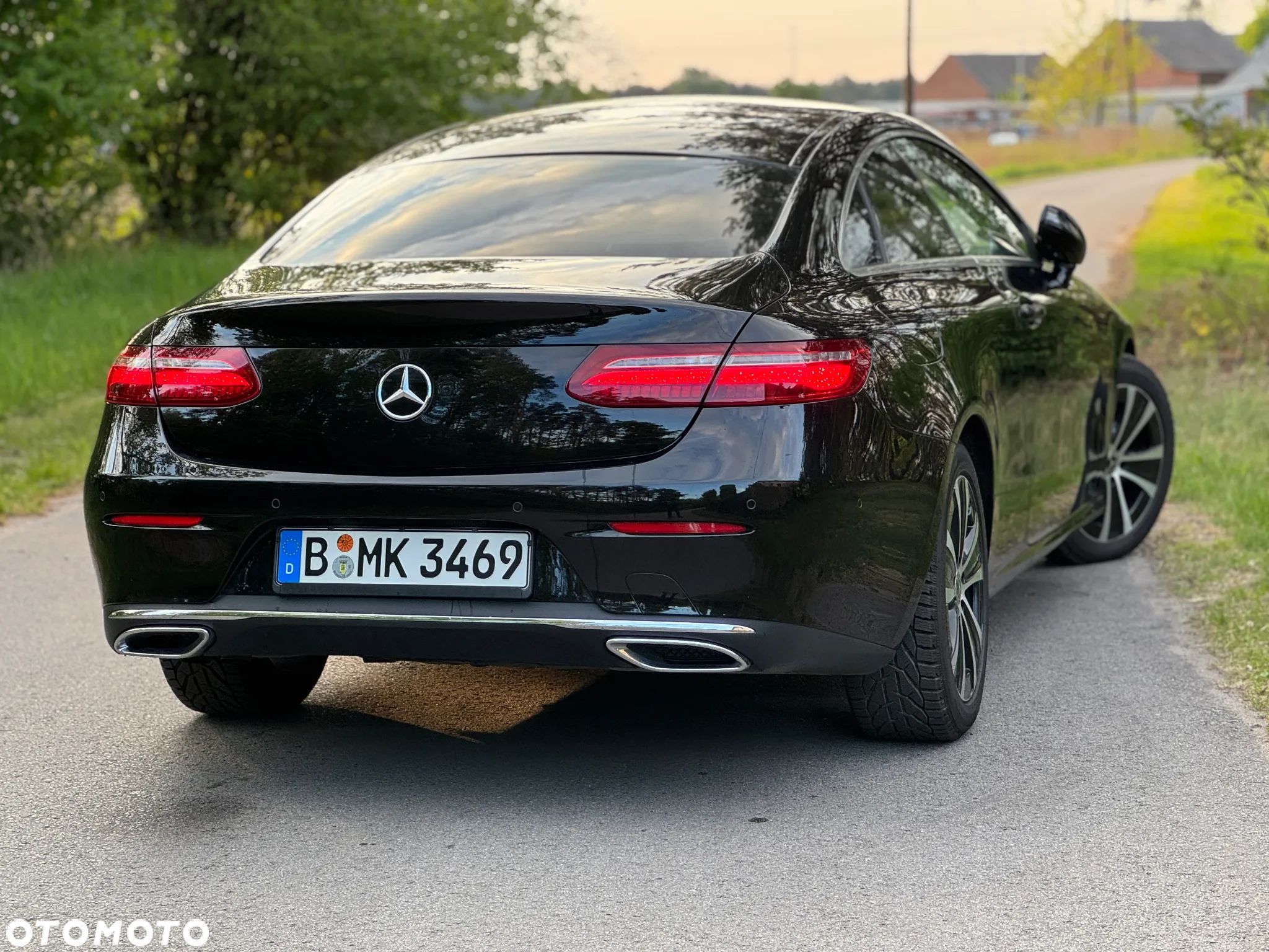 Mercedes-Benz Klasa E 220 d Coupe 9G-TRONIC - 1