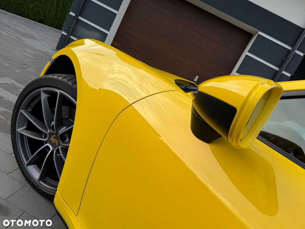 Porsche 911 Carrera S - 11
