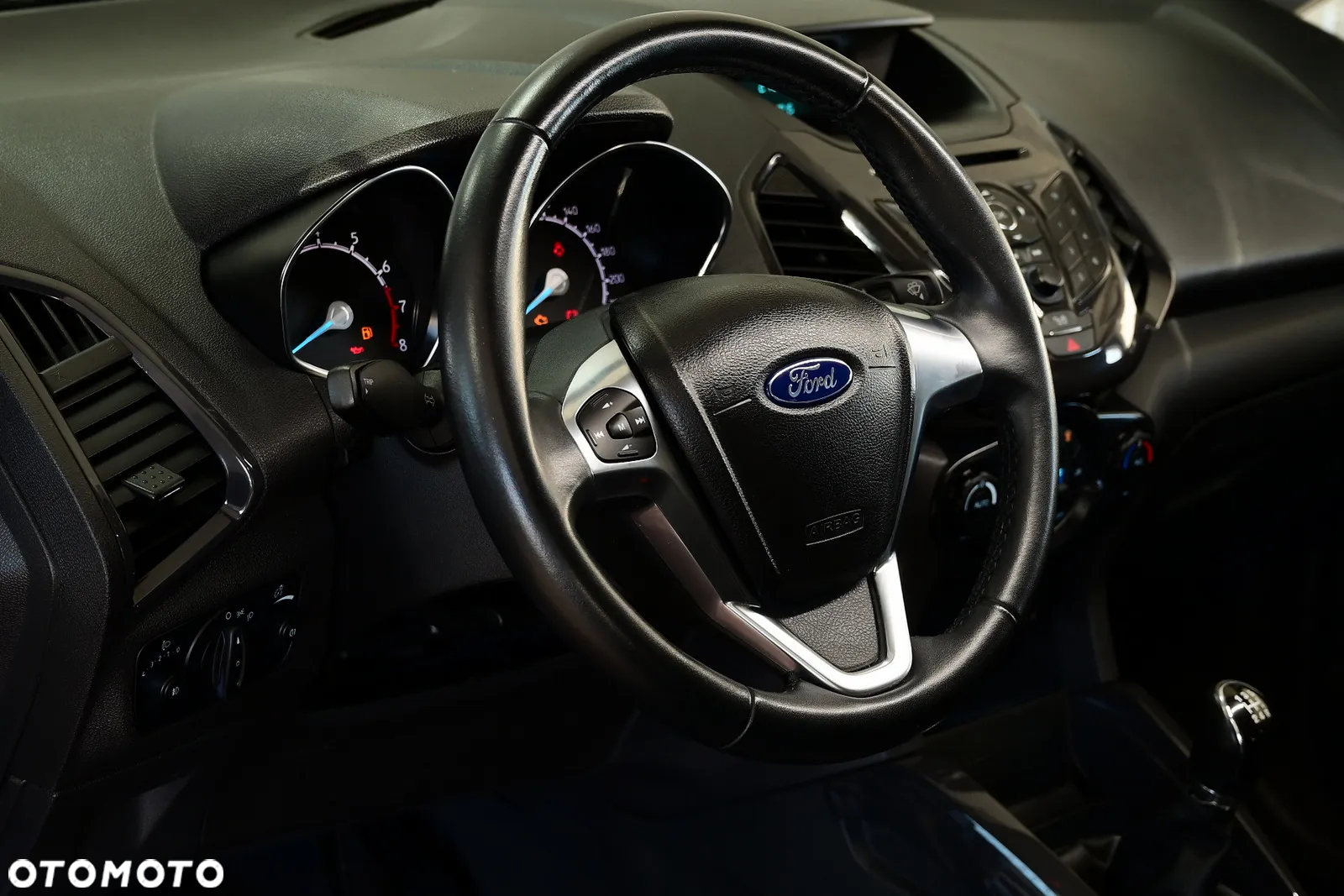 Ford EcoSport - 24