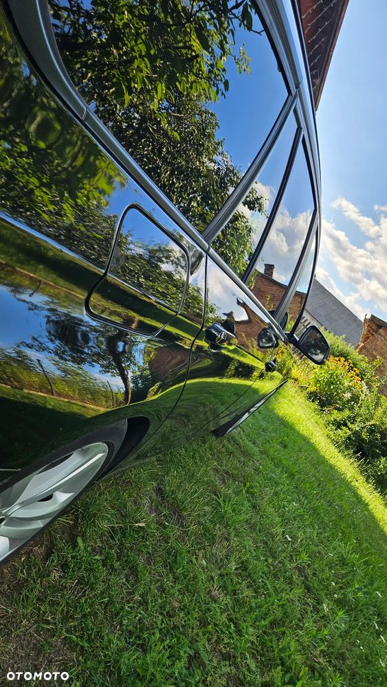 BMW Seria 3 320d Touring Edition M Sport Shadow - 16