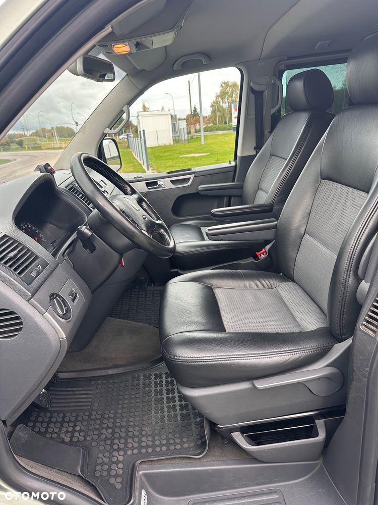 Volkswagen Multivan - 5