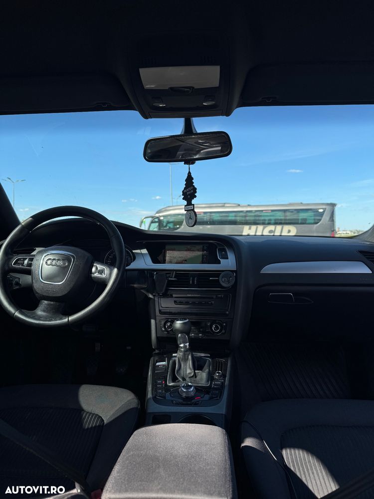 Audi A4 2.0 TDI DPF quattro Attraction - 6