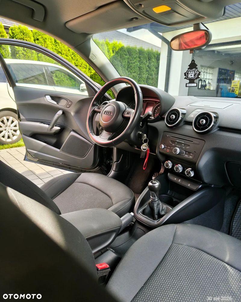 Audi A1 Sportback 1.6 TDI S line edition - 7