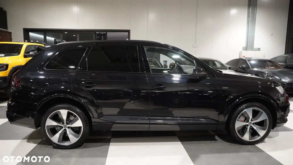 Audi SQ7 - 18