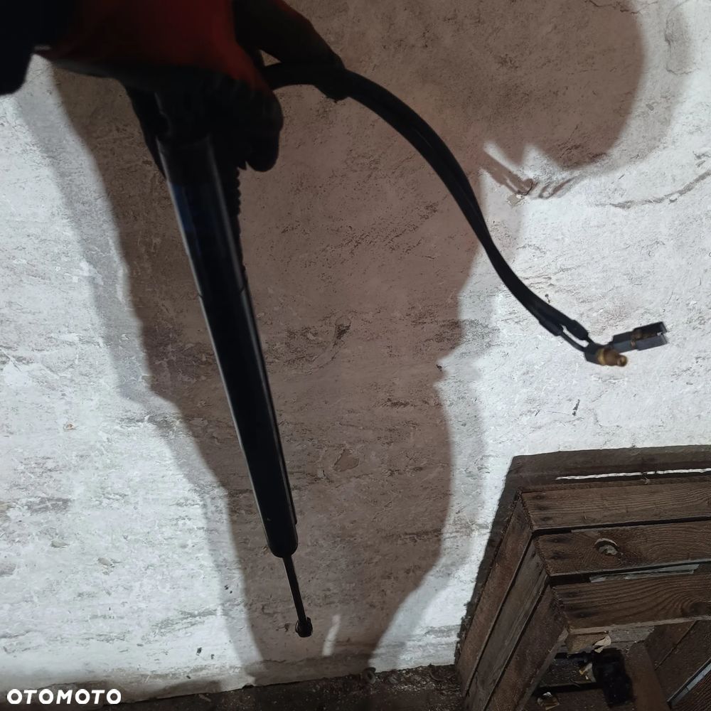 SILOWNIK TELESKOP KLAPY OPEL INSIGNIA A LIFT KOMBI 23439950 - 1