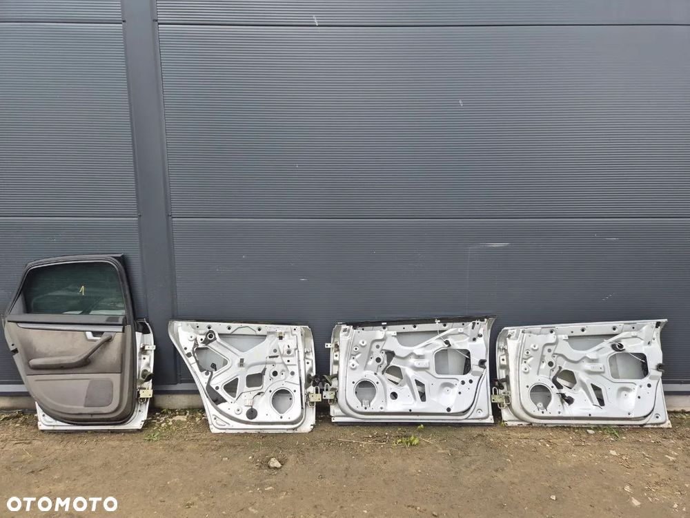 DRZWI AUDI A4 B6 - 15