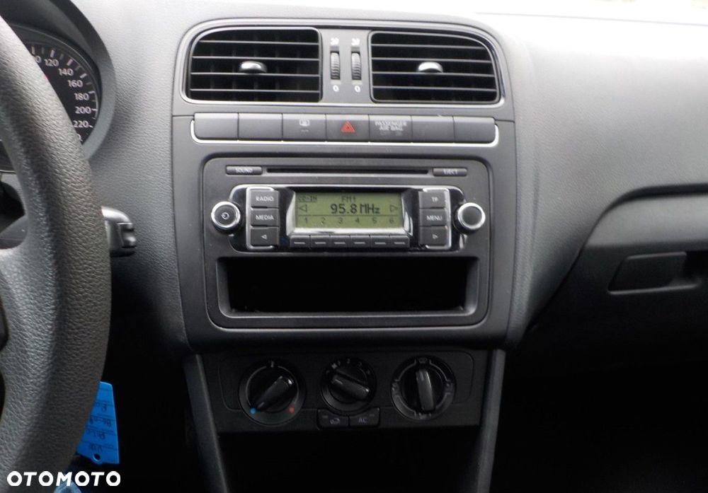Volkswagen Polo - 28