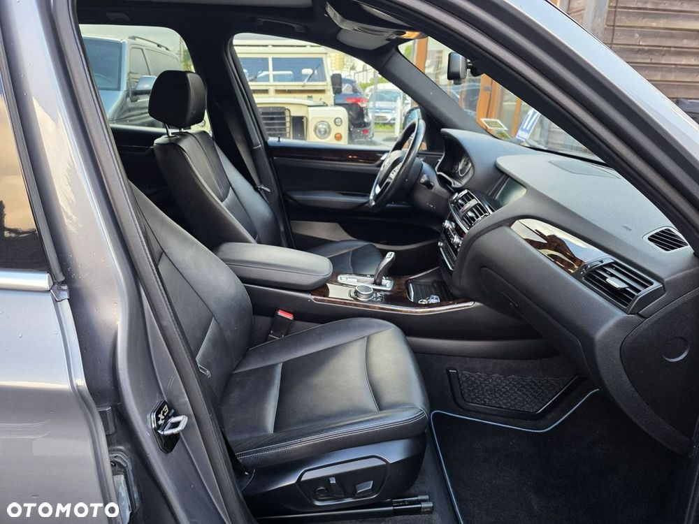 BMW X3 xDrive28i xLine - 23