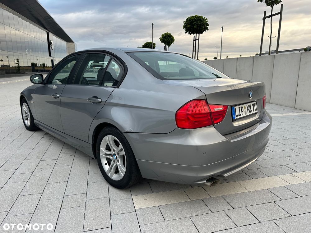 BMW Seria 3 320d DPF - 4