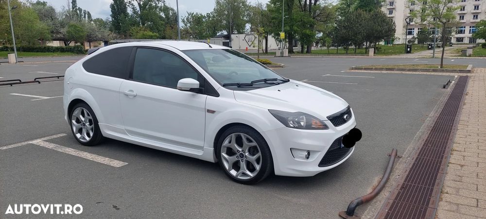 Ford Focus 2.5 ST Rally - 3