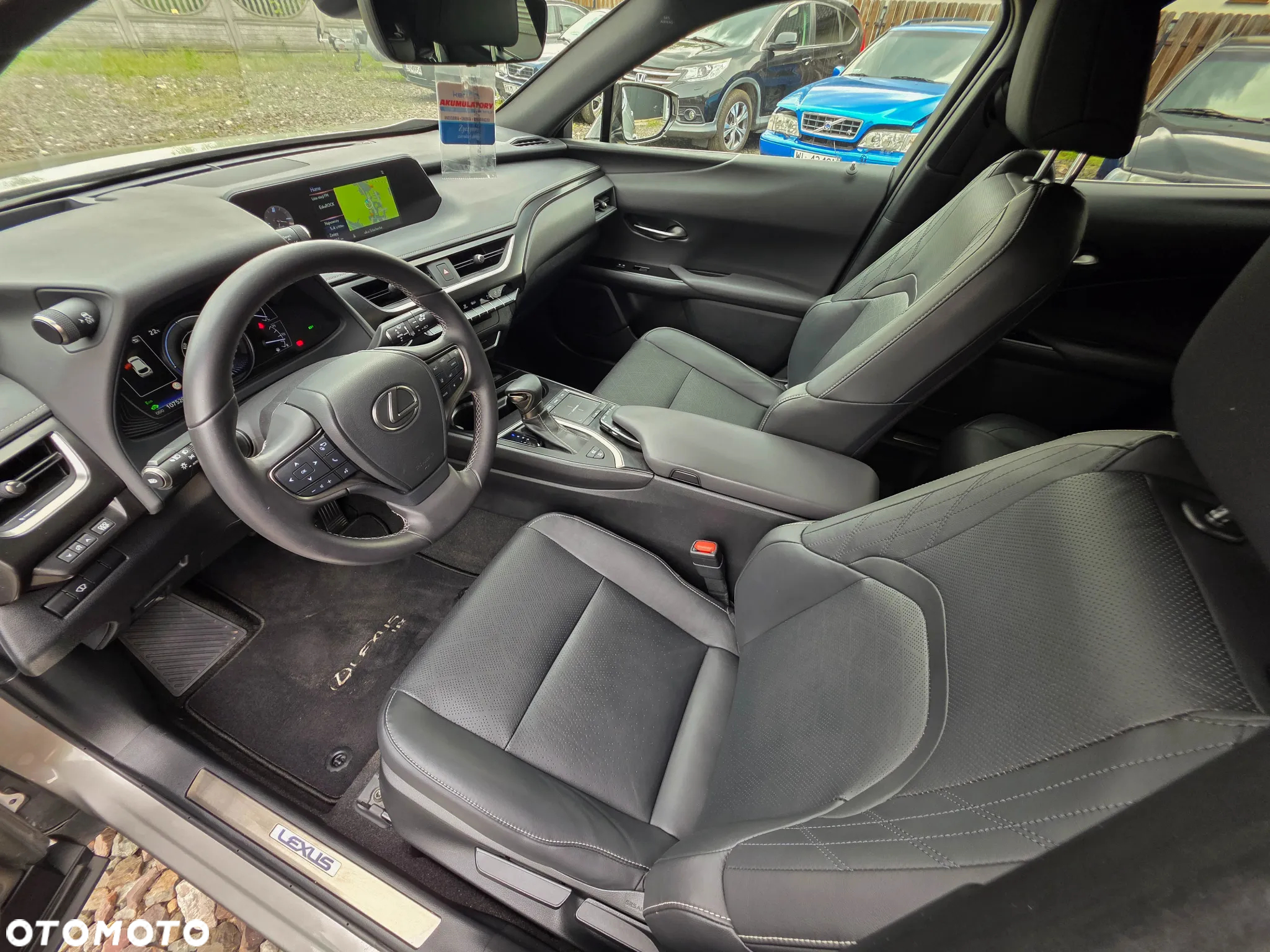 Lexus UX 250h Prestige 2WD - 24