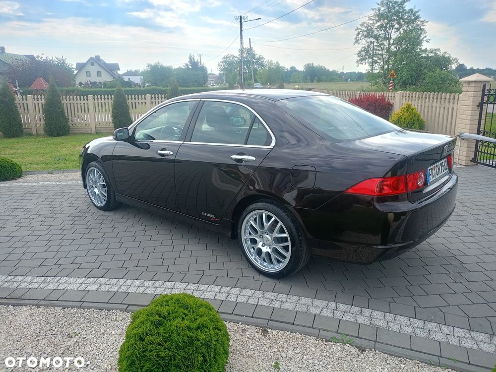 Honda Accord 2.0 i Sport - 11