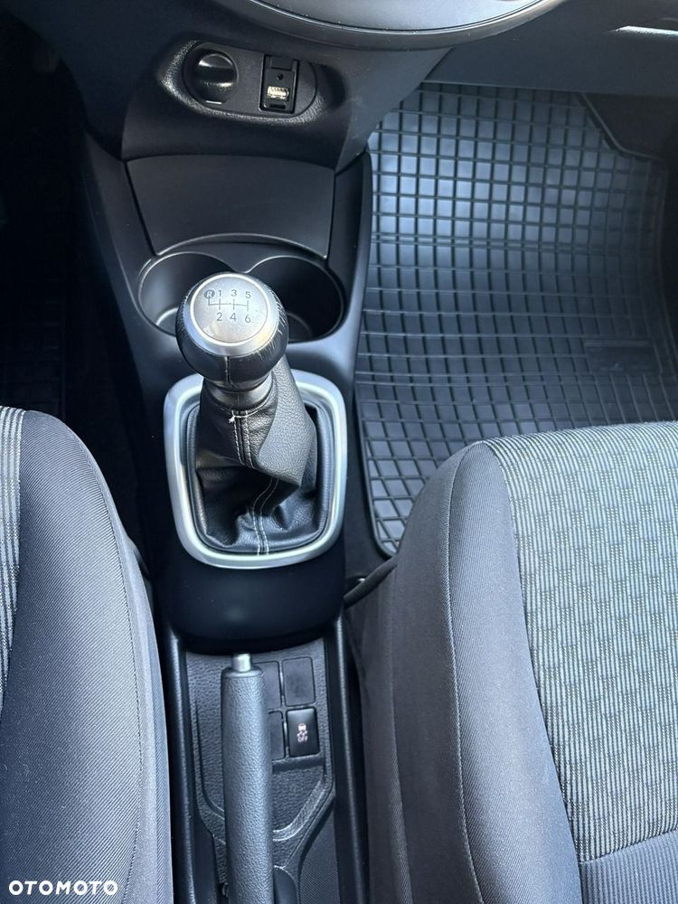 Toyota Yaris - 26