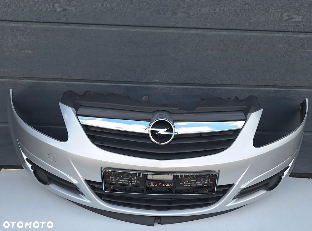 ZDERZAK PRZEDNI, GRILL - OPEL CORSA D EUROPA /  SREBRNY-Z157 - 1