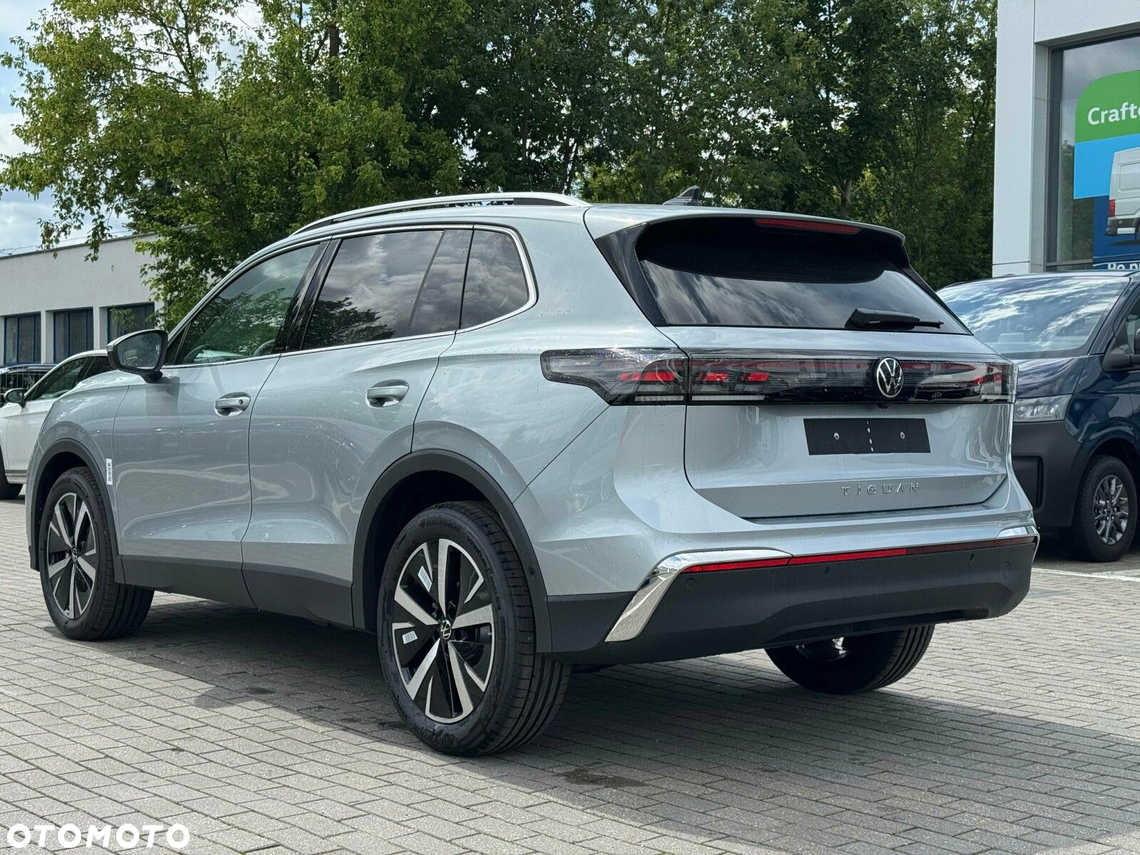 Volkswagen Tiguan - 12