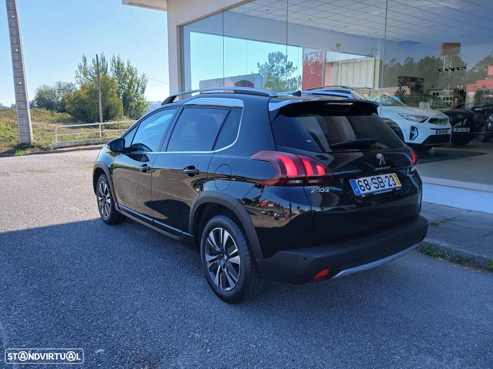 Peugeot 2008 1.2 PureTech Allure - 9