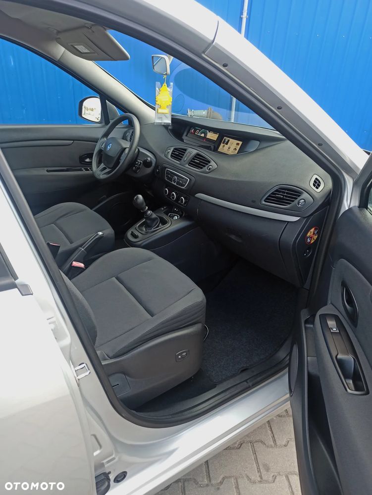 Renault Scenic 1.6 16V 110 TomTom Edition - 7