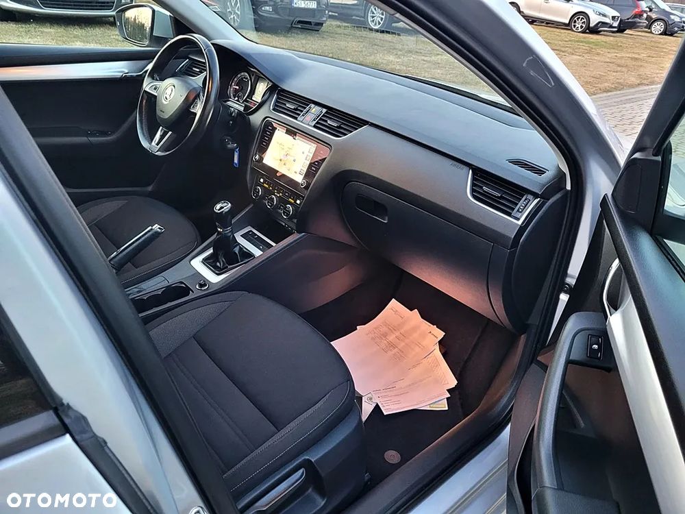 Skoda Octavia 1.6 TDI Ambition - 32