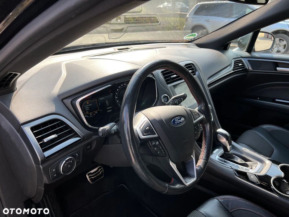 Ford Mondeo SW 2.0 EcoBoost S&S Autom ST-Line - 8