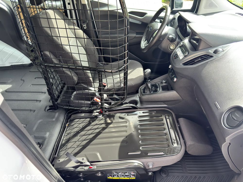 Ford Courier L1 - 25