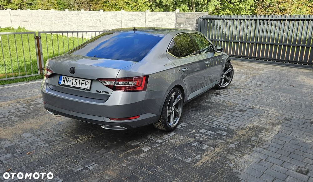 Skoda Superb 2.0 TDI L&K DSG - 3