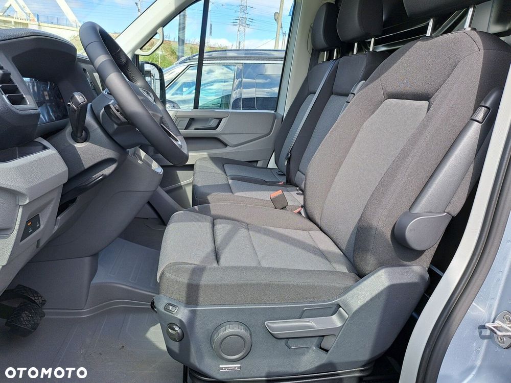 Volkswagen Crafter - 13