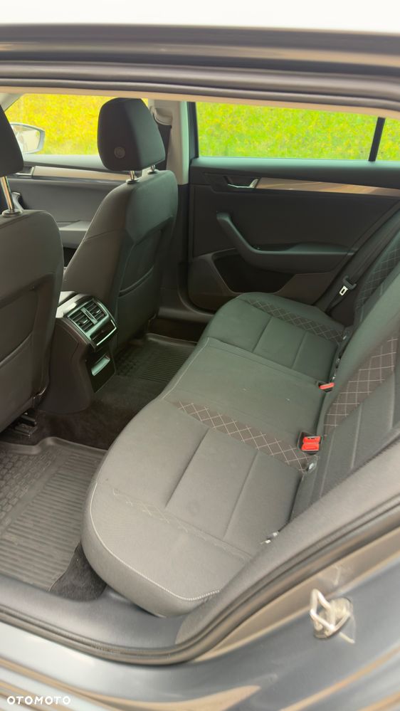 Skoda Superb 1.5 TSI Ambition DSG - 10