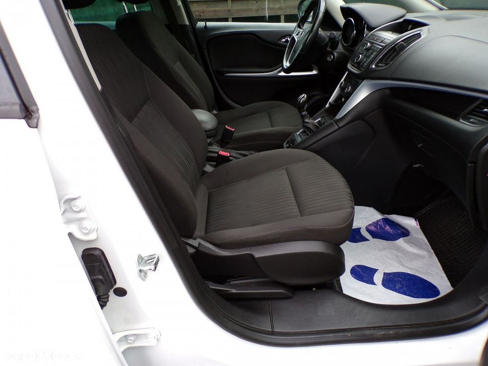 Opel Zafira - 24